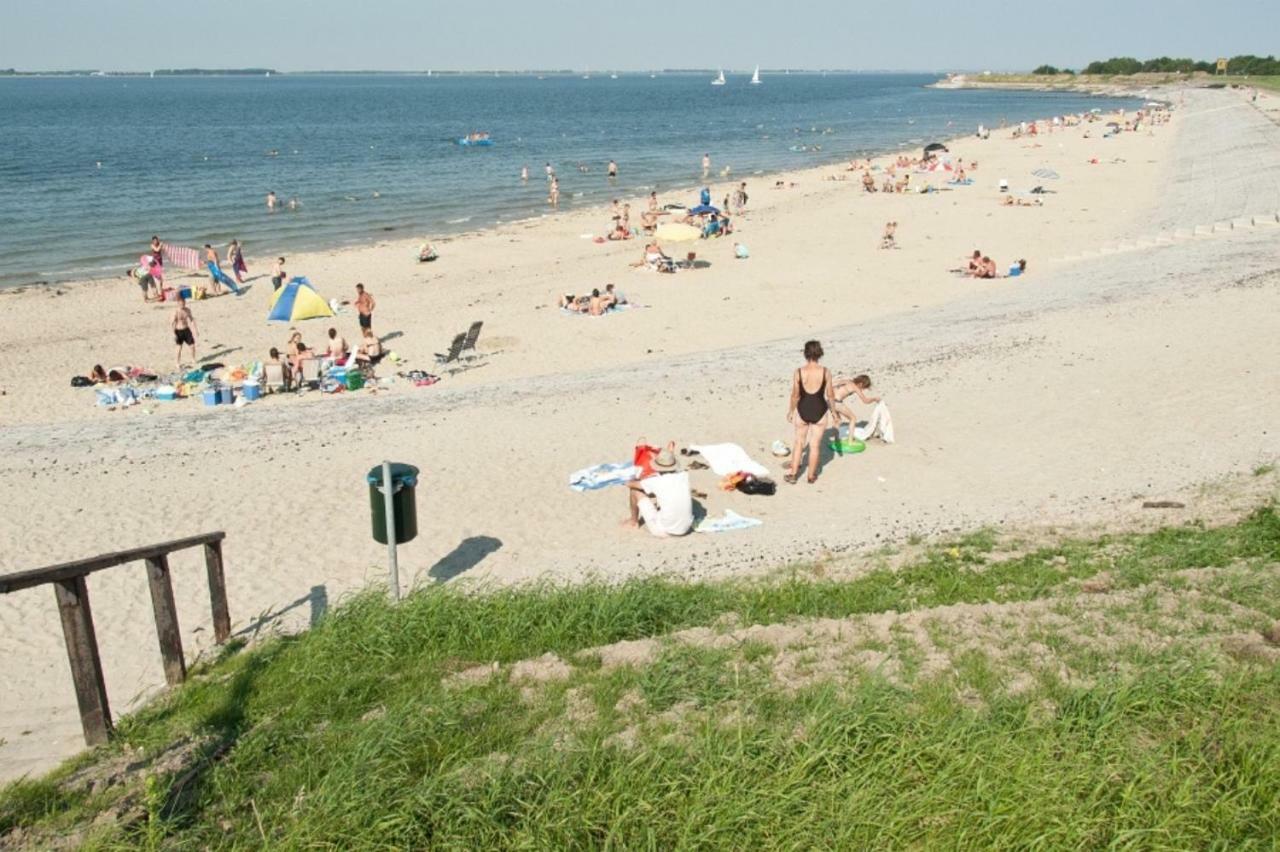Middensluis Vakantiehuis Wemeldinge Bagian luar foto
